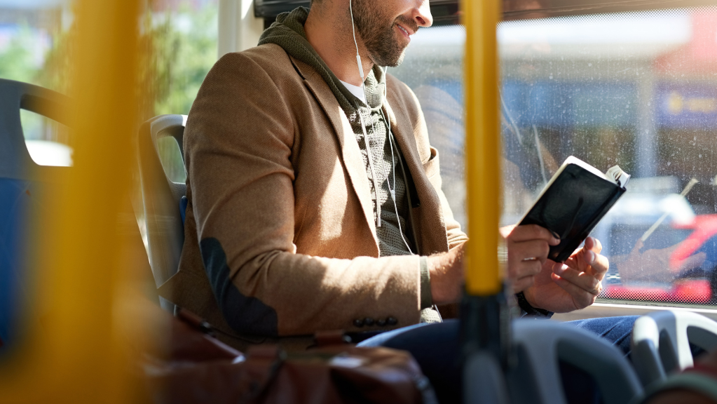 Man On train - Budget Rent.png