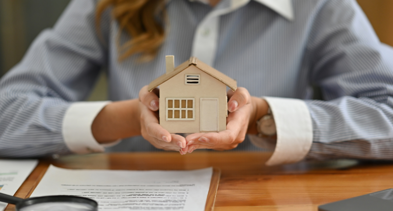 5 Reasons to Sell Your Home in Winter - (1)-.png