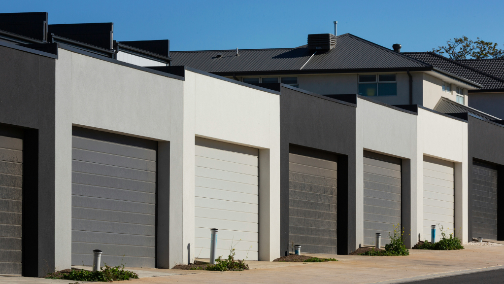 Pretty Garage.png