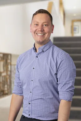 Alister Hosking