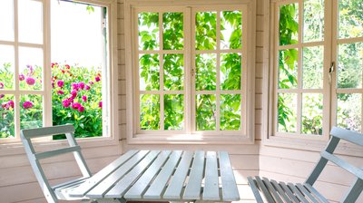 Make Waves in the Summer Market: Essential Tips to Sell Your Property cover
