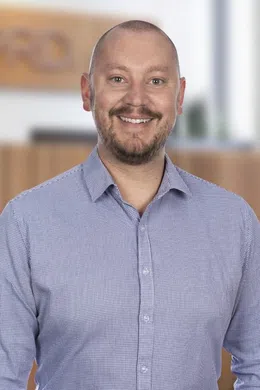 Alister Hosking