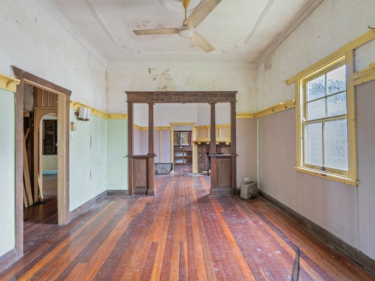 14 Cathcart Street